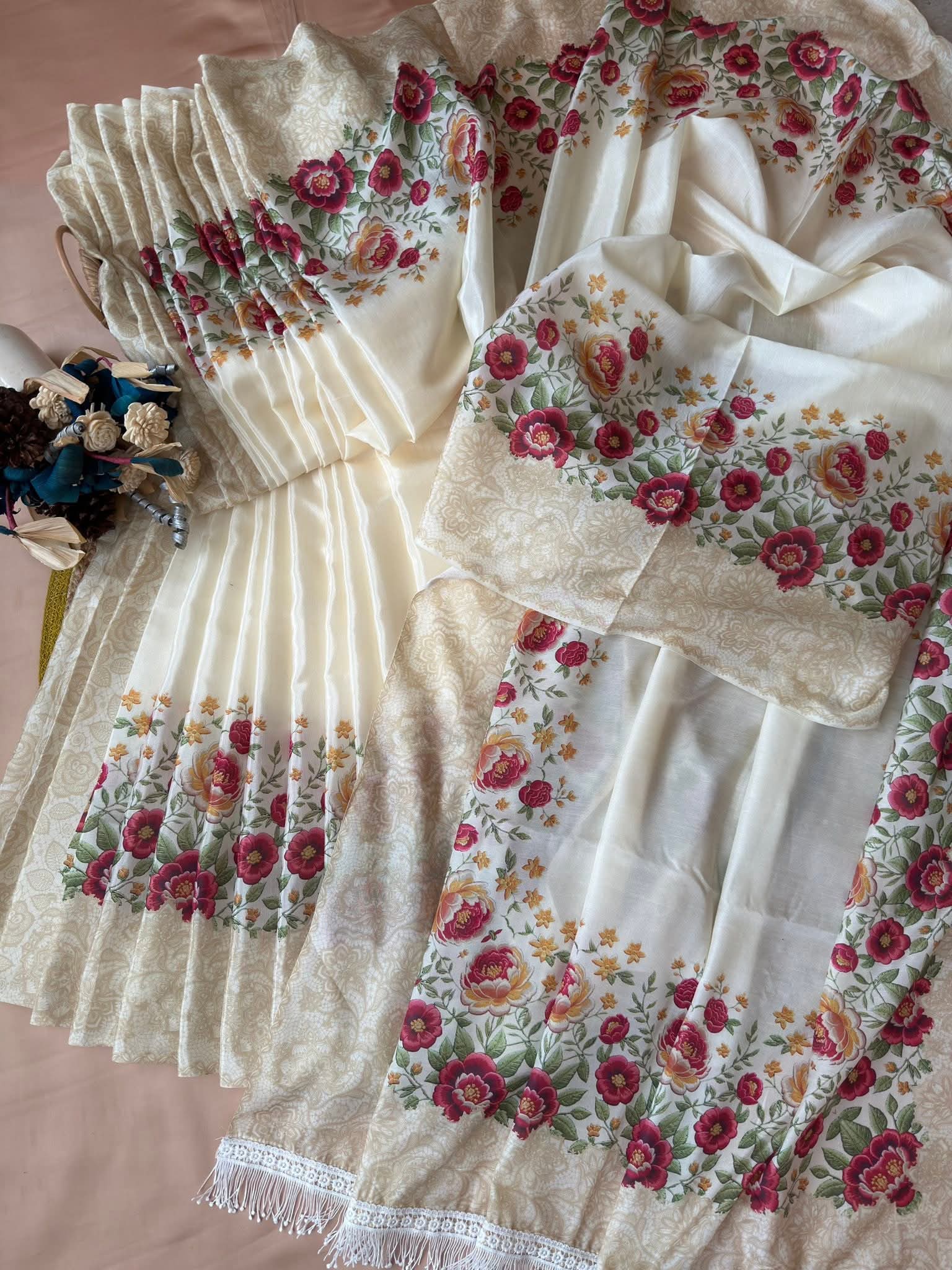 বৈশাখের শাড়ীতে ব্লাউজ পিছ ফ্রি - Image 4